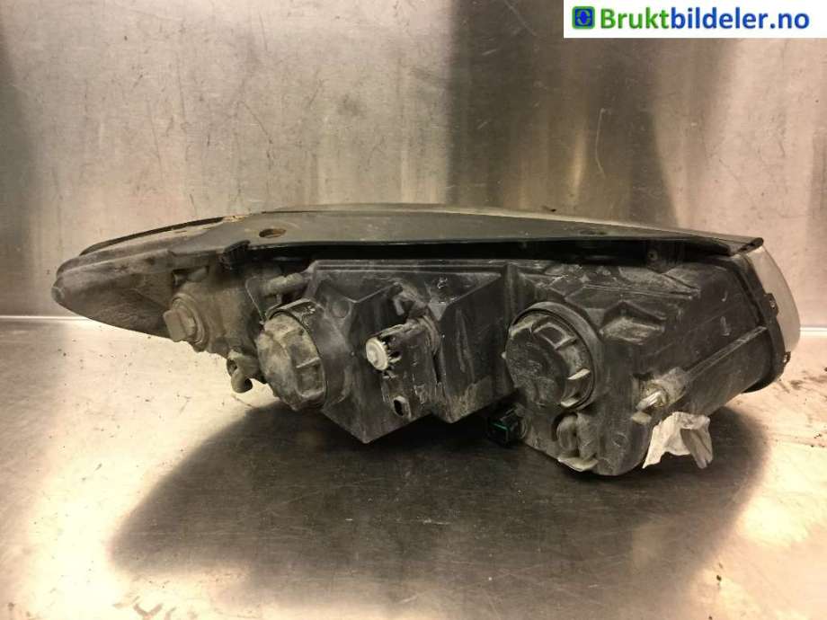 Frontlykt venstre halogen til Hyundai Santa Fe 2006-2009 (Type II, Fase 1)  (HYUNDAI|)