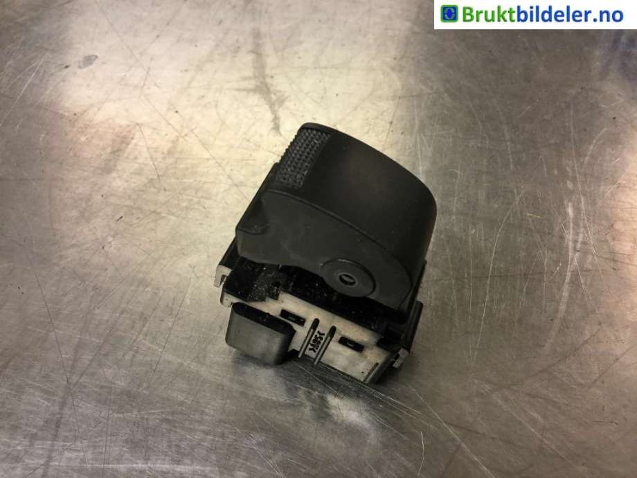 Bryter ruteheis til Isuzu D-Max, 2012-2017 (Type II, Fase 1)  (ISUZU|)