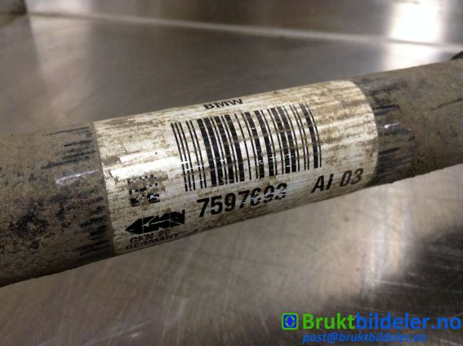 Drivaksel venstre foran til BMW 3-Serie 2012-2018 (F30/F31/F34) (F30/F31/F34) (BMW|31 60 7 597 693||7 597 693 AI03)