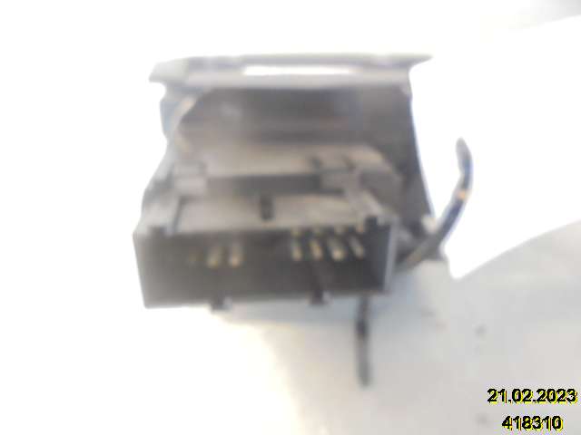 Bryter lys til Ford Focus 2008-2010 (Type II, Fase 2)  (FORD|7M5T-13A024-LA|)