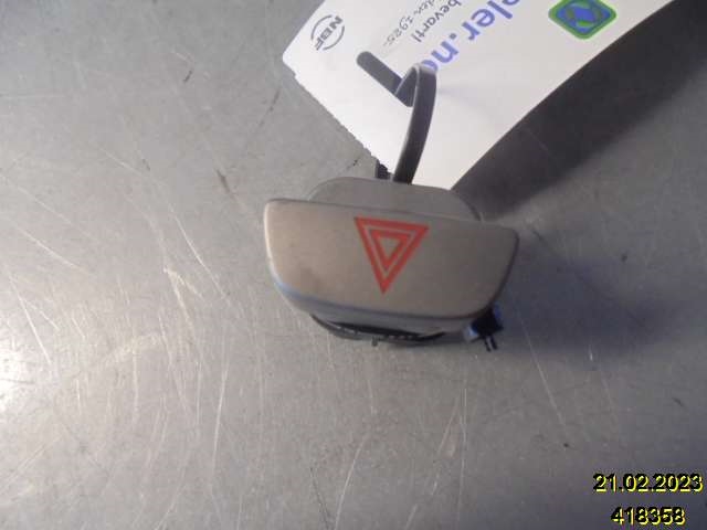 Bryter nødblink til Ford Focus, 2008-2010 (Type II, Fase 2)  (FORD|8MT5 13A350 AB)