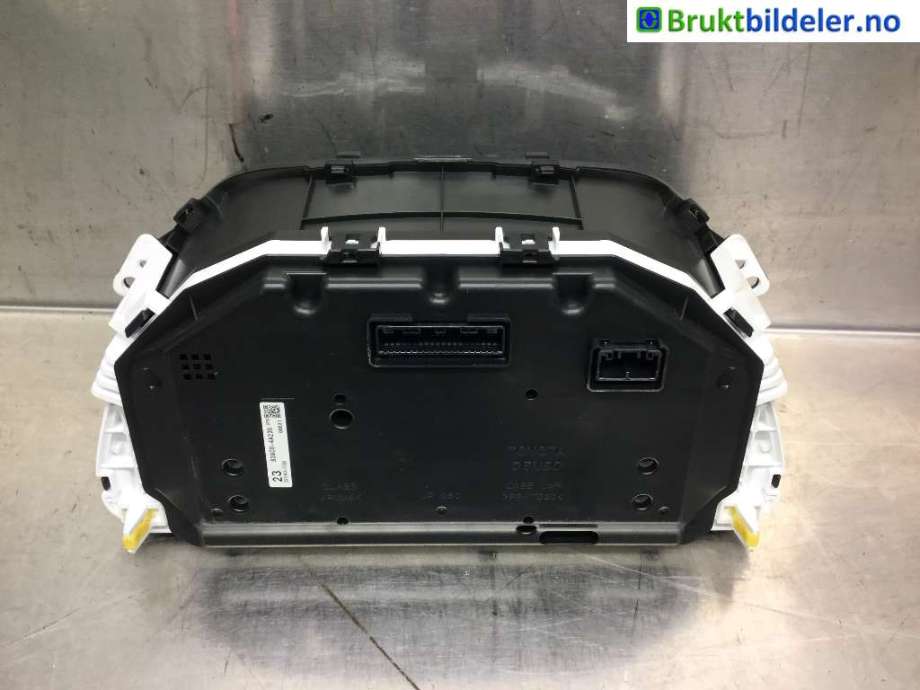 Instrumentpanel til Toyota RAV4 2016-2019 (Type IV, Fase 2)  (TOYOTA|83800-4A230|257540-7793|)