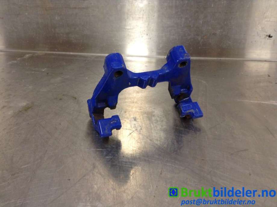 Bremsecaliper brakett til VW Passat, 2015-2019 (Fase 1) (B8) (B8) (VOLKSWAGEN|5G0 615 425)