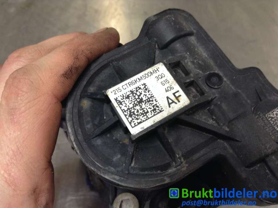 Bremsecaliper høyre bak til VW Passat 2015-2019 (Fase 1) (B8) (B8) (VOLKSWAGEN|3Q0 615 424||3Q0 615 406 AF)