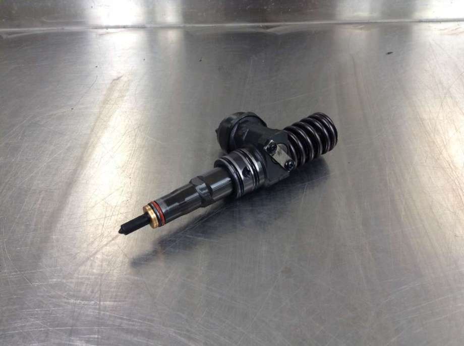 Dyse innsprøyting diesel til VW Golf V, Combi, 2003-2008 (VOLKSWAGEN|038 130 073 AG)