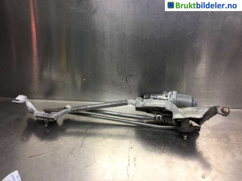 Viskermotor frontrute til Citroën C-Crosser 2007-2012  (CITROEN|159300-1052|)