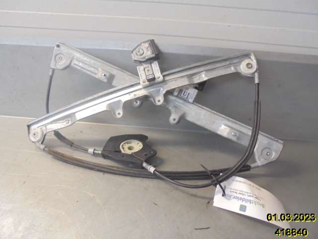Ruteheis til Mitsubishi Colt 2004-2008 (Type VII, Fase 1)  (MITSUBISHI|5713A134|)
