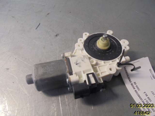 Ruteheis høyre til Mitsubishi Colt, 2004-2008 (Type VII, Fase 1)  (MITSUBISHI|RA2052P1)