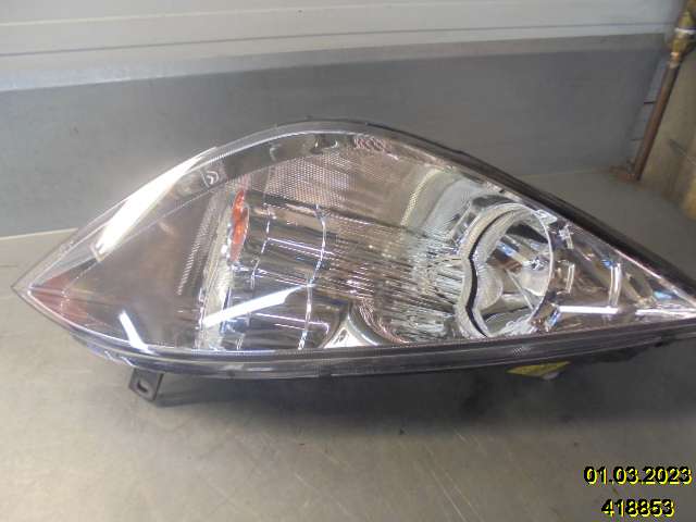 Frontlykt høyre halogen til Mitsubishi Colt, 2004-2008 (Type VII, Fase 1)  (MITSUBISHI|MR957354)