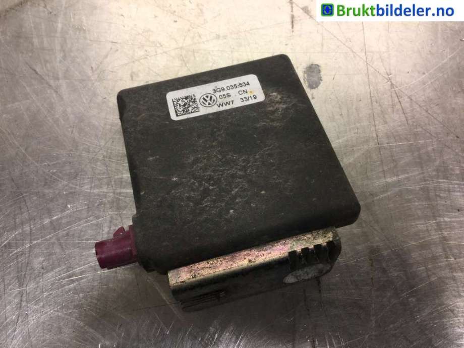 Antenne forsterker til VW Passat, 2015-2019 (Fase 1) (B8) (B8) (VOLKSWAGEN|3G9 035 534)