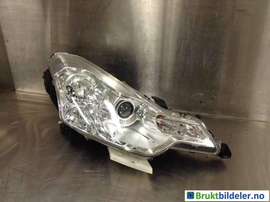 Frontlykt høyre xenon til Citroën C-Crosser, 2007-2012  (CITROEN|6206 N3)