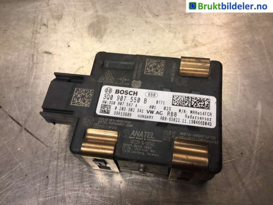Sensor radar til VW Passat, 2015-2019 (Fase 1) (B8) (B8) (VOLKSWAGEN|3Q0 907 550 B)