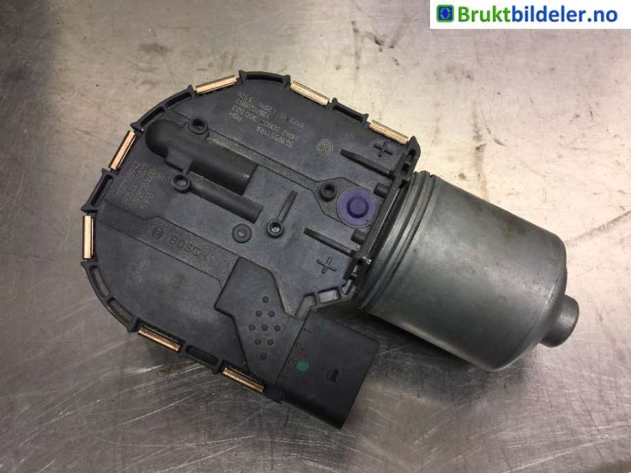 Viskermotor frontrute til VW Passat 2015-2019 (Fase 1) (B8) (B8) (VOLKSWAGEN|3G1 955 119 A|1 397 220 691|)