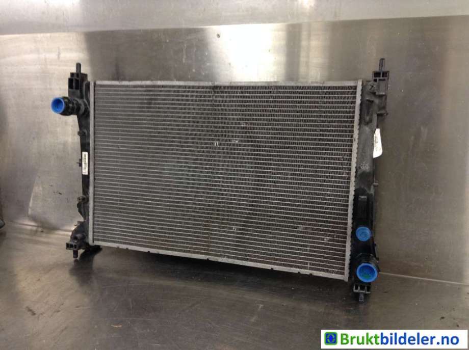 Radiator (manuell gir) til Opel Combo D 2012-2018  (OPEL|8E4260000|)