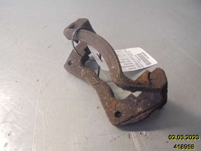 Bremsecaliper brakett til Mitsubishi Colt, 2004-2008 (Type VII, Fase 1)  (MITSUBISHI|4605A067)
