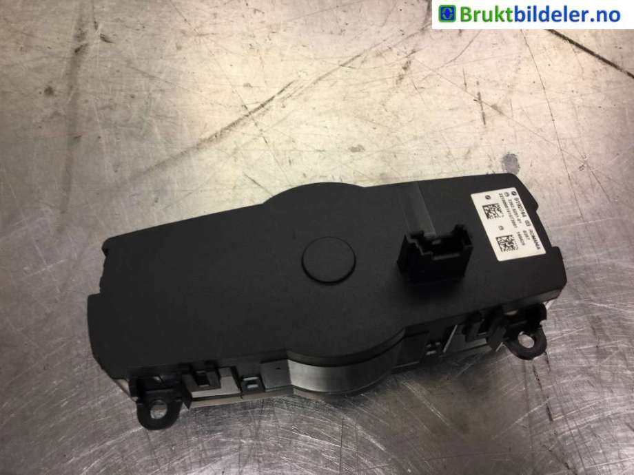 Bryter lys til BMW 5-Serie 2010-2017 (F10/F11) (F10/F11) (BMW|9 192 744 03|)