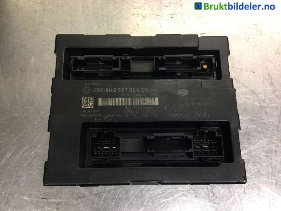Styreenhet comfort (BCM) til Audi A4, 2007-2014 (Type IV) (B8) (B8) (AUDI|8K0 907 064 CQ)