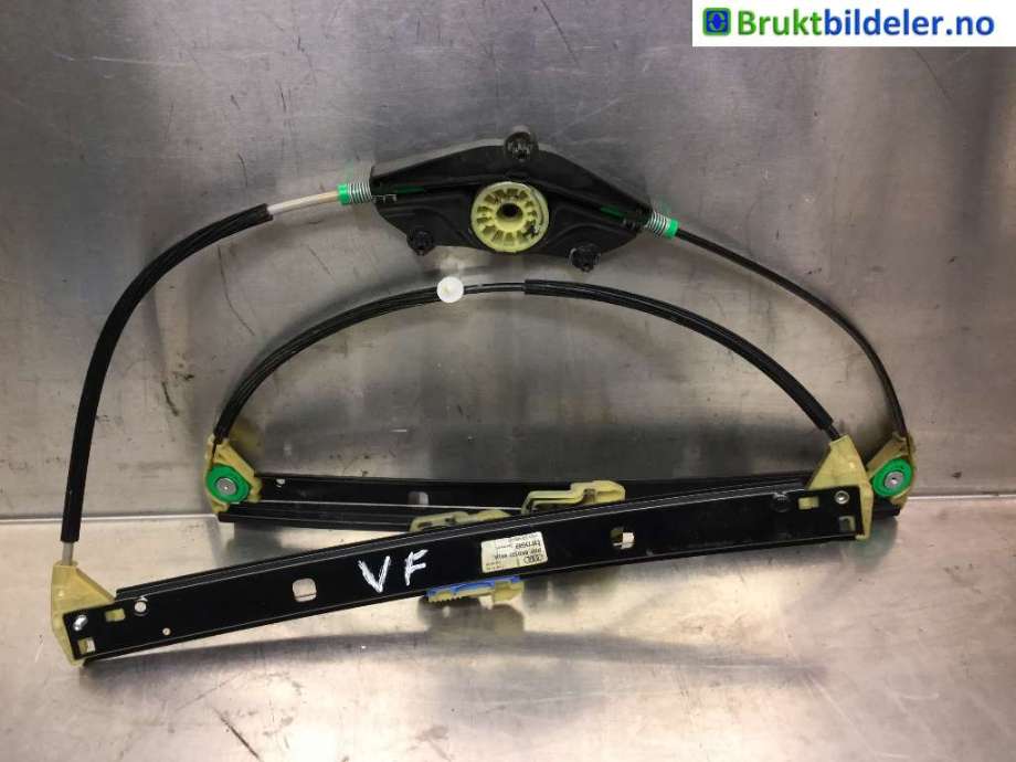 Ruteheis til Audi A4, 2007-2014 (Type IV) (B8) (B8) (AUDI|8K0 837 461 A)