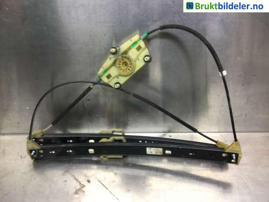 Ruteheis til Audi Q7, 2006-2010 (Type I, Fase 1)  (AUDI|4L0 837 461 B)