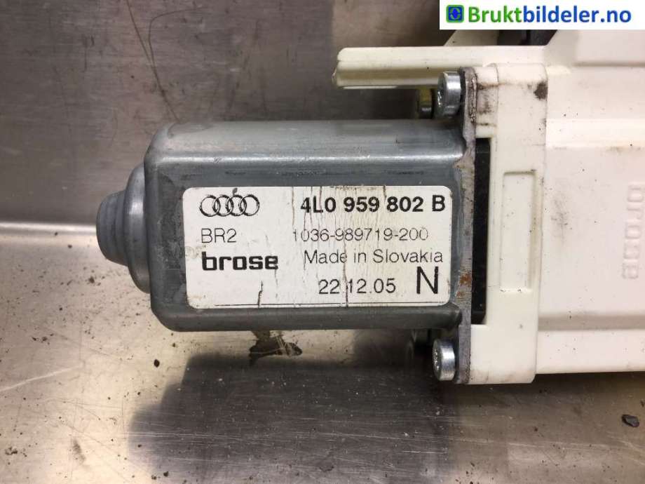 Ruteheis høyre foran til Audi Q7 2006-2010 (Type I, Fase 1)  (AUDI|4L0 959 802 B|)