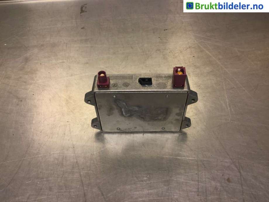 Antenne forsterker til Audi Q7 2006-2010 (Type I, Fase 1)  (AUDI|8E0 035 456 C|)