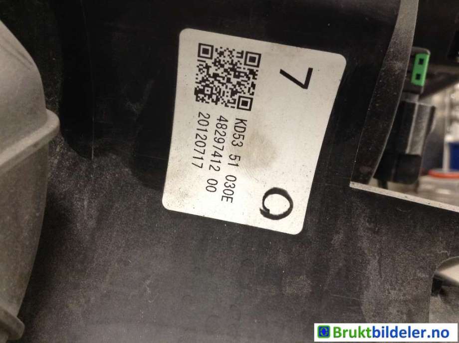 Frontlykt høyre halogen til Mazda CX-5 2012-2017 (Type I)  (MAZDA|KD53-51-030E|)