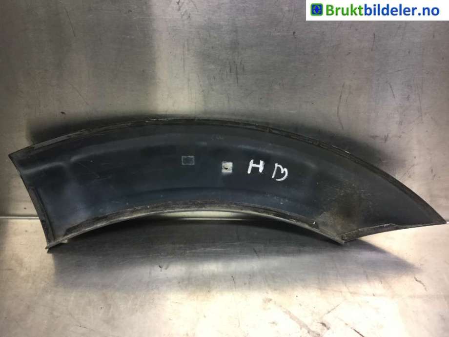 Hjulbuelist høyre bak til Audi Q7 2006-2010 (Type I, Fase 1)  (AUDI|4L0 853 818 C|)