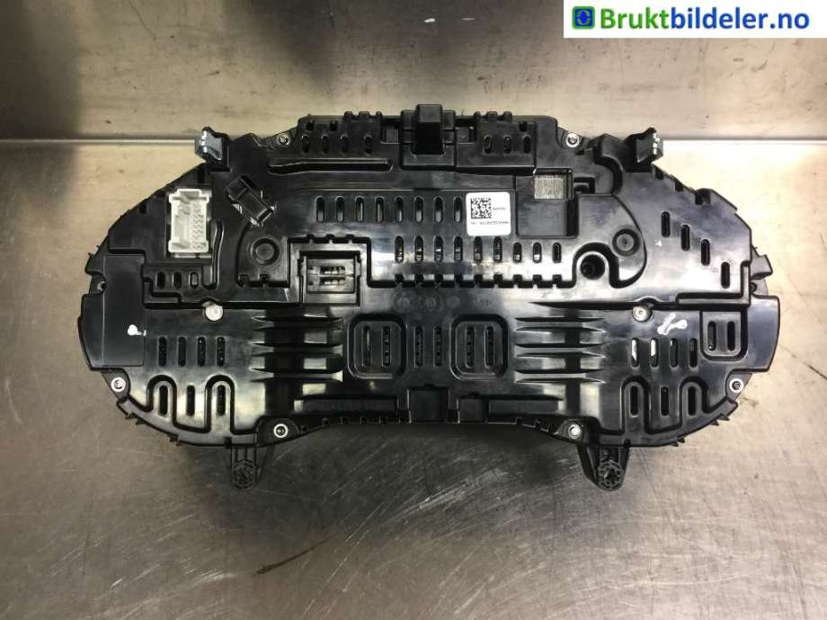 Instrumentpanel til Mercedes GLC 2015-2022 (X253) (X253) (MERCEDES|A 205 900 00 51|)