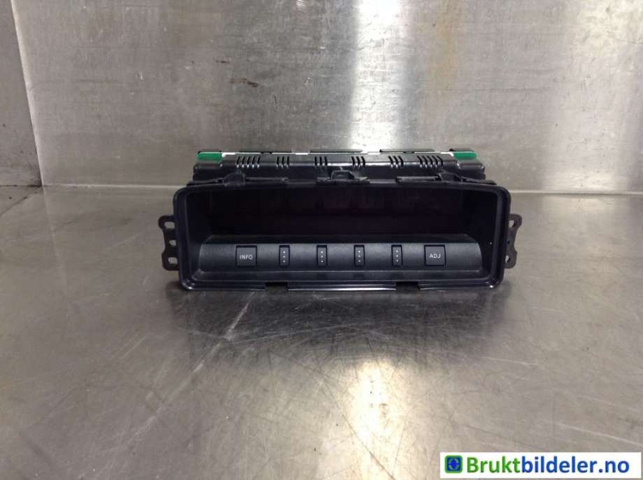 Multimedia display (MCU - Media Controller Unit) til Mitsubishi Pajero, 2007-2016 (Type IV, Fase 1) (MITSUBISHI|8750A251)
