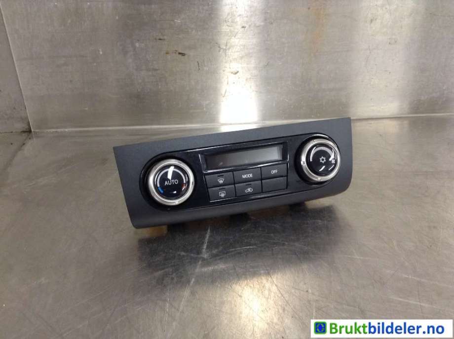 Varmeapparat betjening til Mitsubishi Pajero, 2007-2016 (Type IV, Fase 1) (MITSUBISHI|7820A496XA)