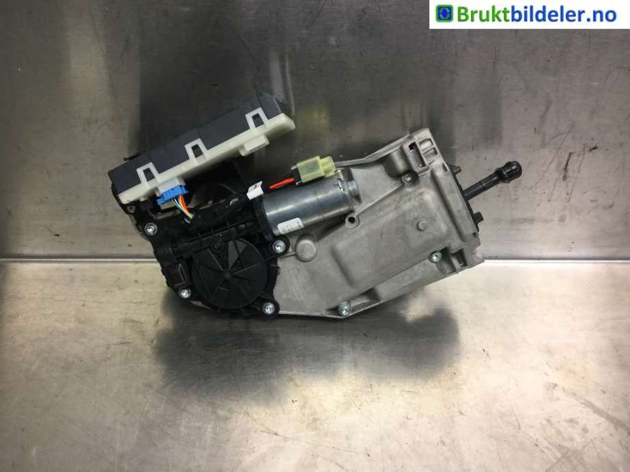 Baklukeåpner motor til Mercedes GLC 2015-2022 (X253) (X253) (MERCEDES|A 099 760 26 01|)
