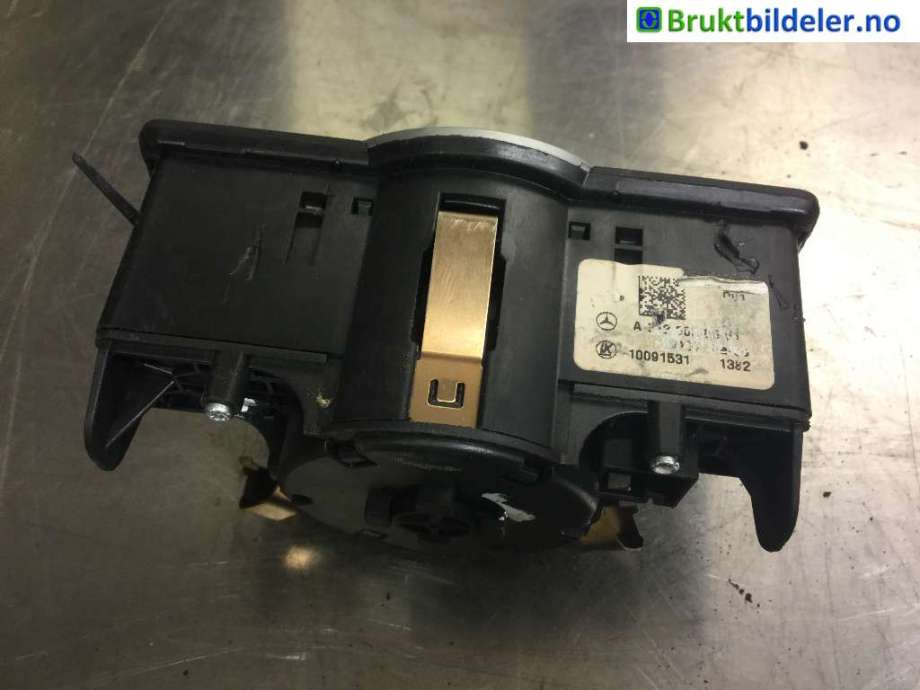 Bryter lys til Mercedes GLK 2008-2015 (X204) (X204) (MERCEDES|)