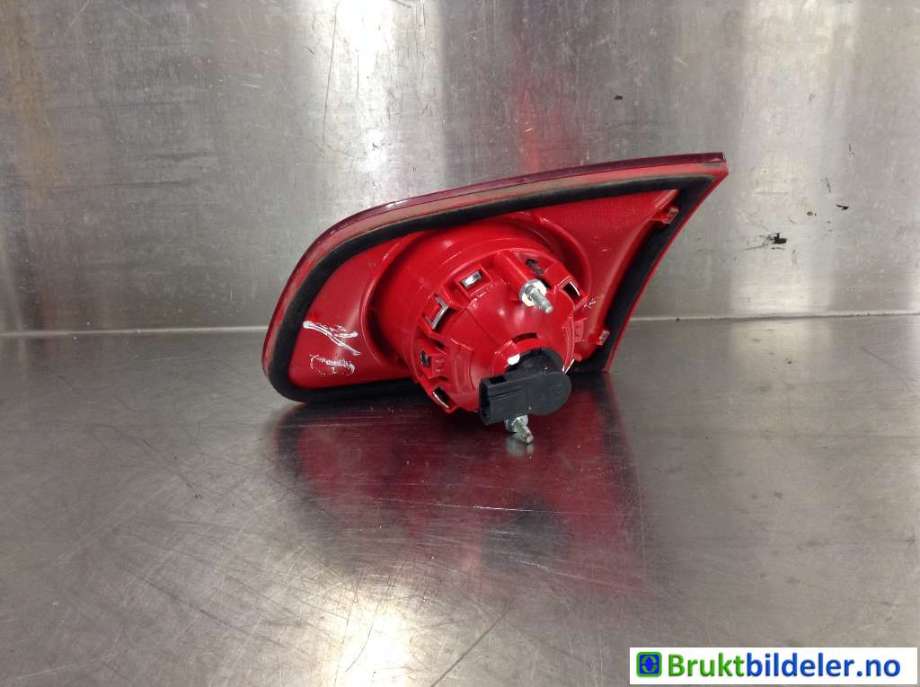 Baklykt venstre indre til VW Passat 2005-2010 (B6) (B6) (VOLKSWAGEN|3C9 945 093|)