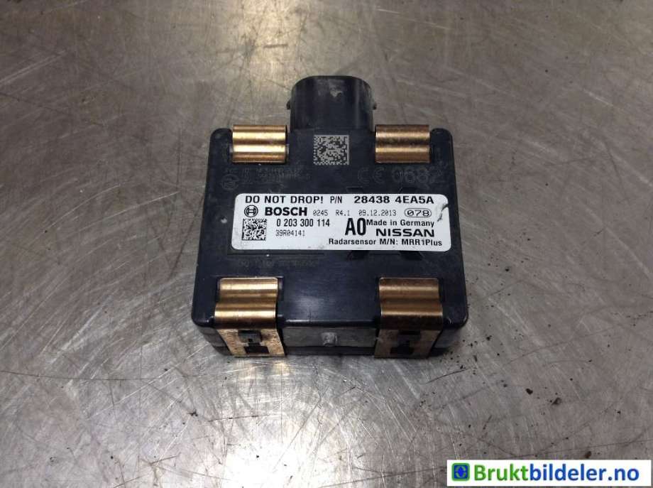 Sensor radar til Nissan Qashqai 2014-2021 (Type II)  (NISSAN|28438-4EA5A|0 203 300 114|)