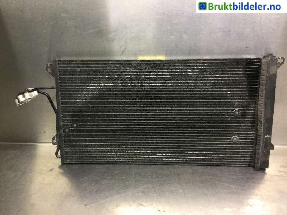 Aircondition radiator til Audi Q7, 2006-2010 (Type I, Fase 1)  (AUDI|4L0 260 401 A)