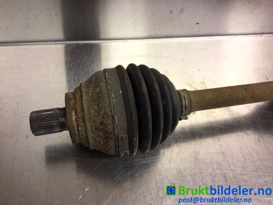 Drivaksel venstre foran, elbil til VW e-Golf 2014-2017 (Fase 1)  (VOLKSWAGEN|5Q0 407 271 CM|)