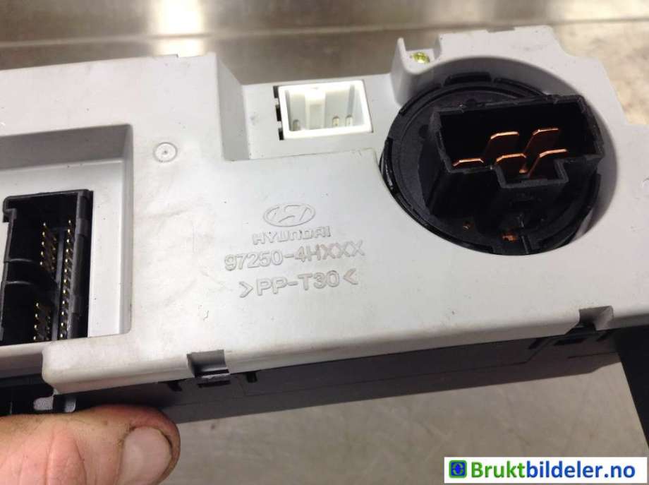 Varmeapparat betjening til Hyundai H-1 2008-2012 (Type II, Fase 1)  (HYUNDAI|97250-4H000|)