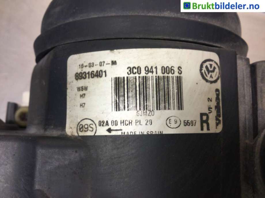 Frontlykt høyre halogen til VW Passat 2005-2010 (B6) (B6) (3C0 941 006 S|89316401|)