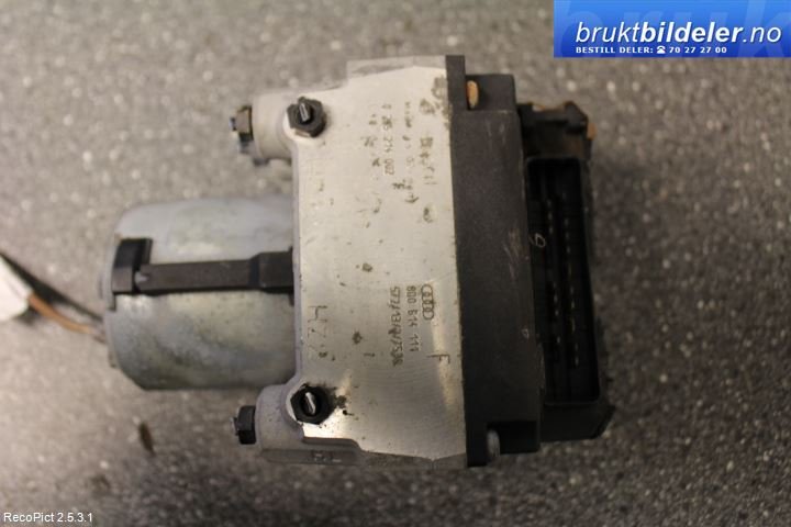 ABS sentral til Audi A4 1995-1999 (Type I, Fase 1) (B5) (B5) (AUDI|8E0614111|0130108058|)