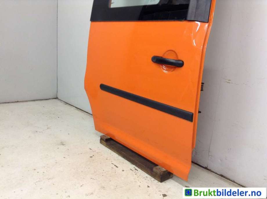 Dør høyre skyvedør til VW Caddy 2004-2010 (Type III, Fase 1) (VOLKSWAGEN|2K0 843 108 R|)