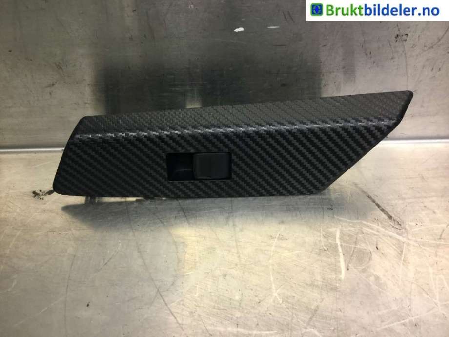 Bryter ruteheis til Toyota RAV4 2013-2015 (Type IV, Fase 1)  (TOYOTA|829-2K43|)