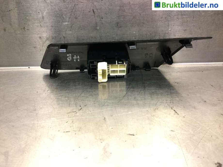 Bryter ruteheis til Toyota RAV4 2013-2015 (Type IV, Fase 1)  (TOYOTA|829-2L43|)