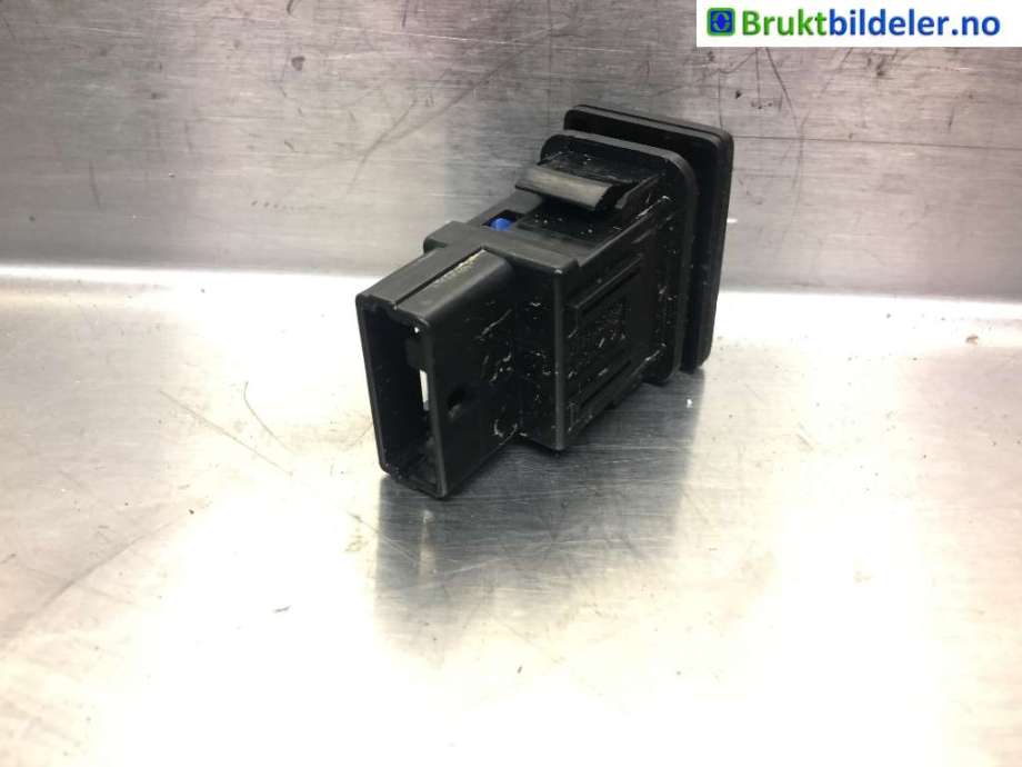 Bryter Antispinn til Toyota RAV4 2013-2015 (Type IV, Fase 1)  (TOYOTA|031-0L43|)
