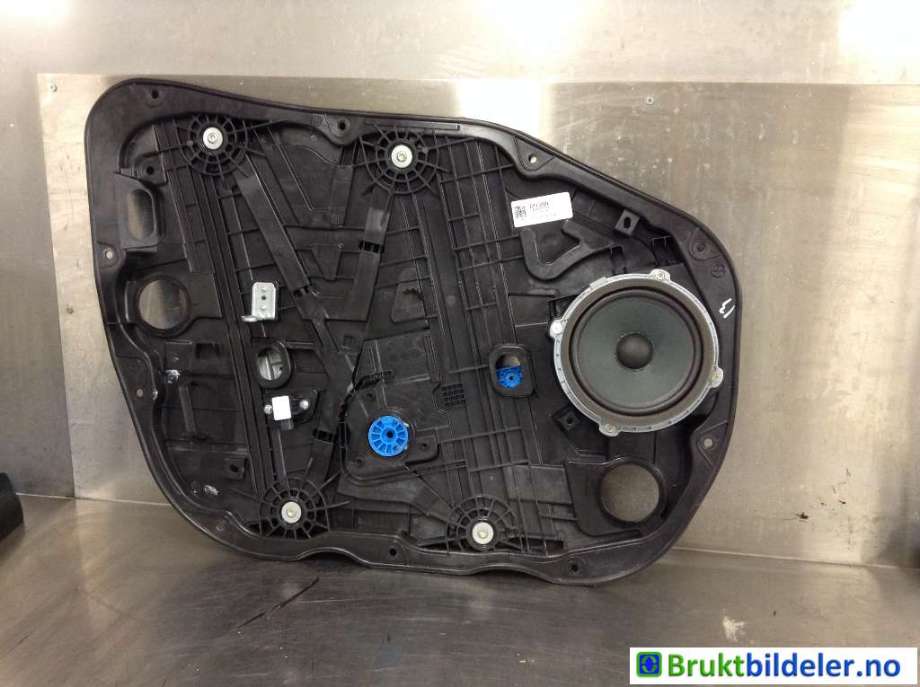 Ruteheis til Kia Niro, 2016-2021  (KIA|82470 G5110)