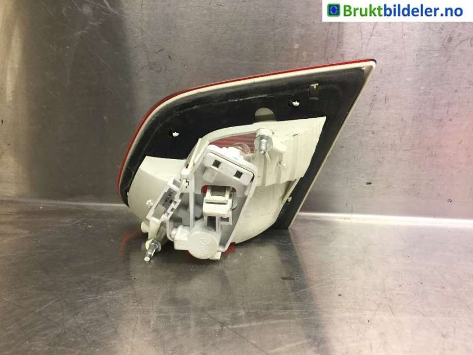 Baklykt venstre indre til Škoda Superb 2008-2015 (Type II) (SKODA|3T5 945 093|)
