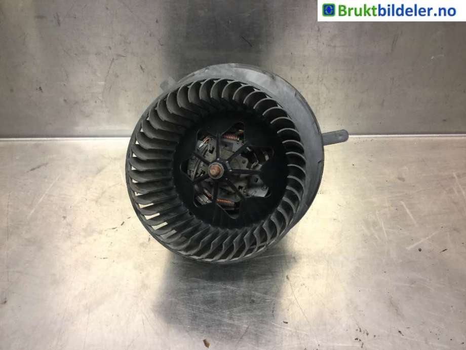 Varmeapparat motor til VW Caddy 2004-2010 (Type III, Fase 1) (VOLKSWAGEN|1K1 819 015 A|)