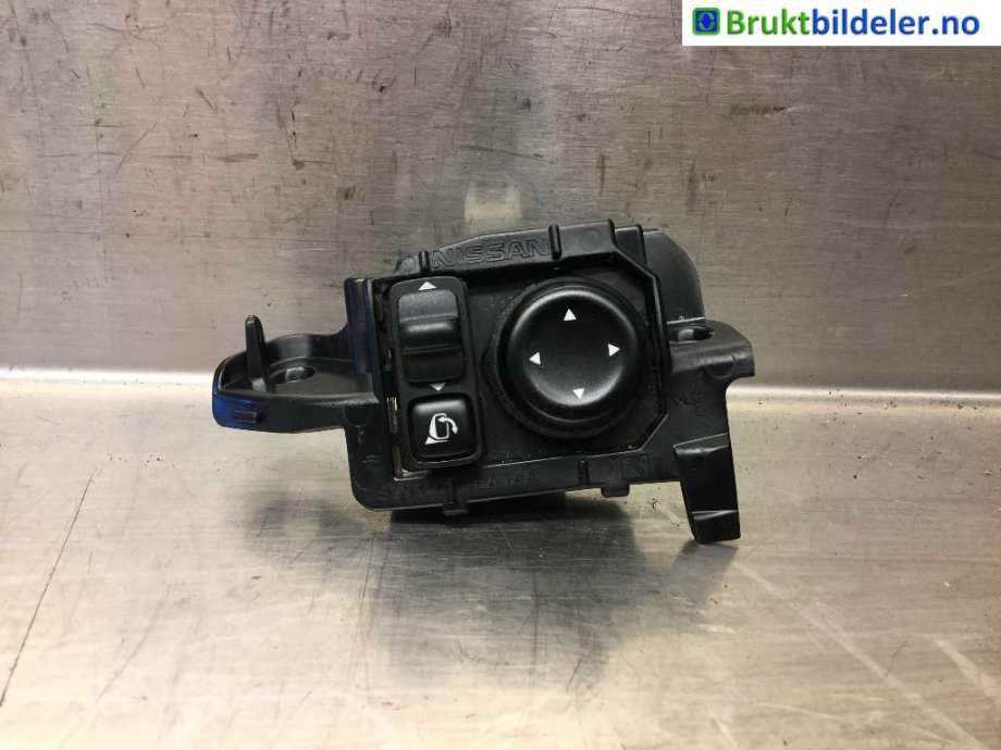 Bryter speil til Nissan Qashqai, 2014-2021 (Type II)  (NISSAN|)