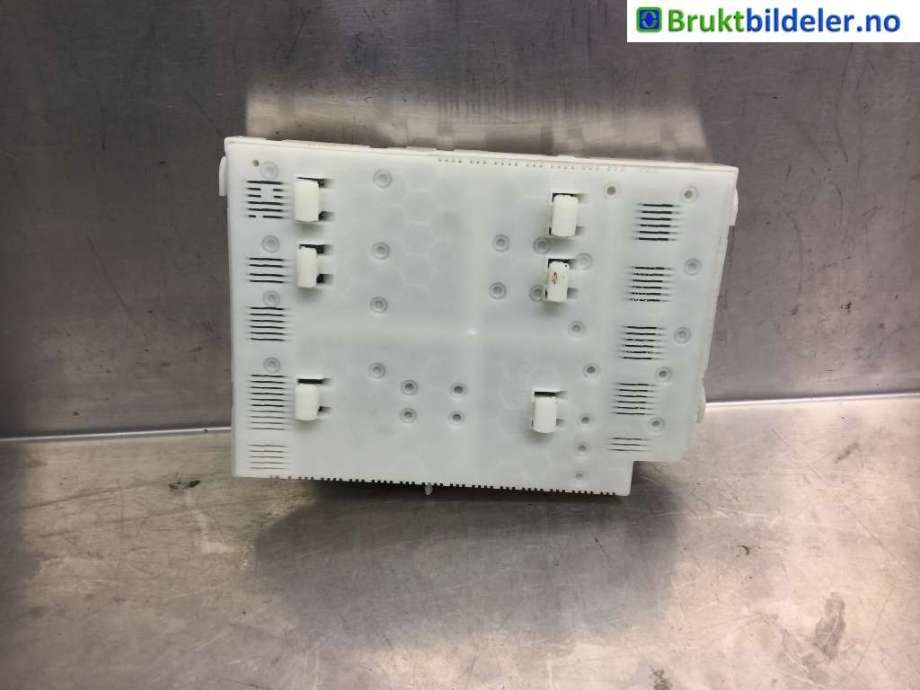 Styreenhet comfort (BCM) til Volvo XC60 2008-2013 (Type I, Fase 1)  (VOLVO||BG9T-14C256-GA)