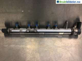 Dyseskinne (fuelrail) til BMW 1-Serie, 2011-2015 (Fase 1) (F20/F21) (F20/F21) (BMW|7 809 127 04)