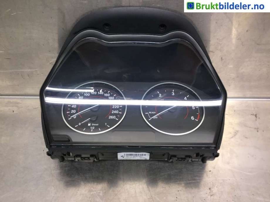 Instrumentpanel til BMW 1-Serie 2011-2015 (Fase 1) (F20/F21) (F20/F21) (BMW|6210 9 287 455|176494 11|2359967-04)